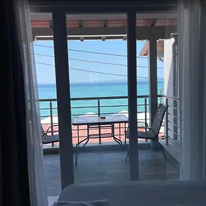 Horizon , Pefkochori Greece